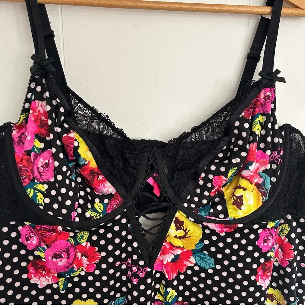 Torrid x Betsy Johnson Floral Polka Dot Lace Bodysuit Lingerie Size 4‎